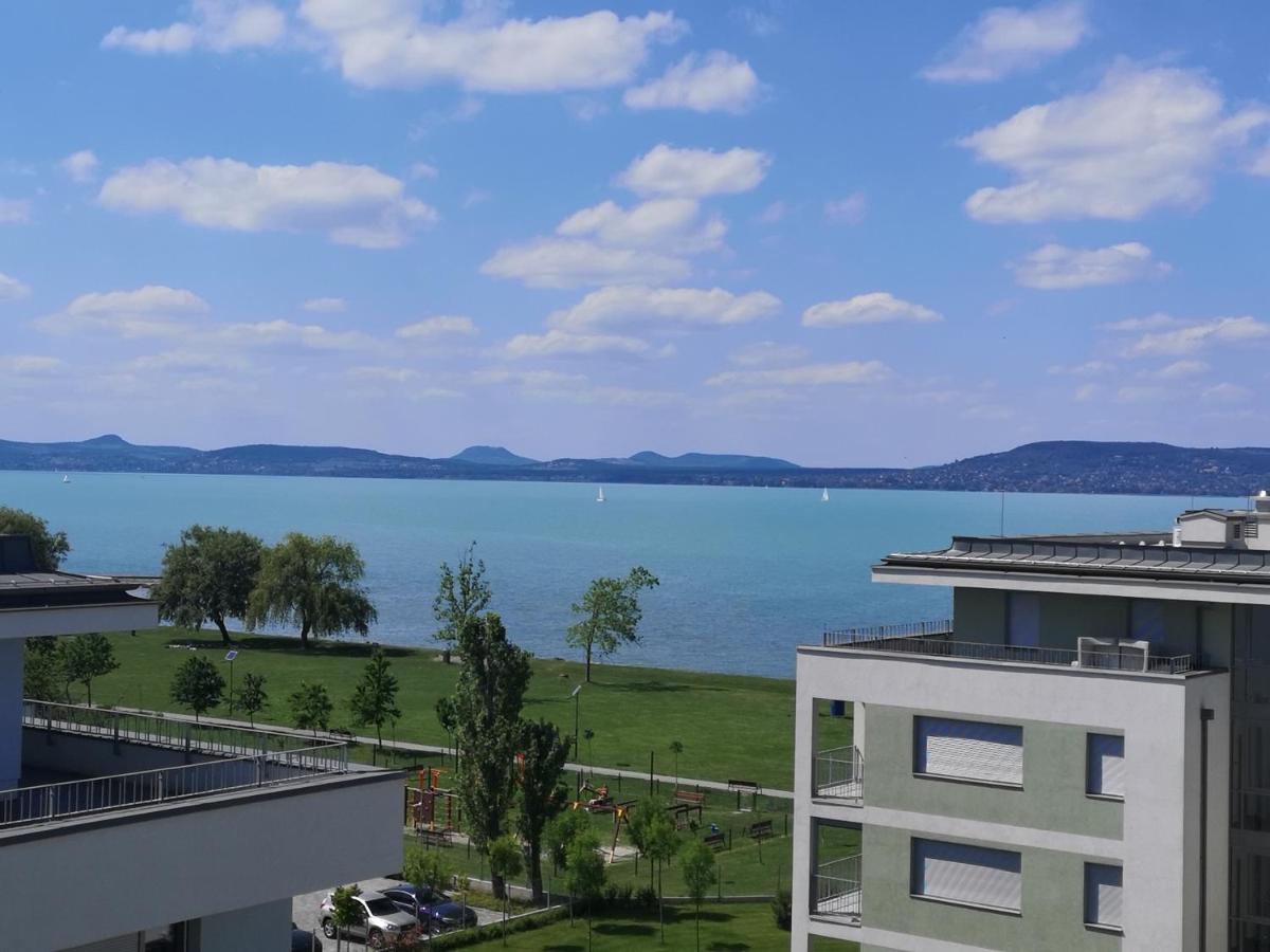 Silver Gray Appartment บาลาตอนแลลเล ภายนอก รูปภาพ